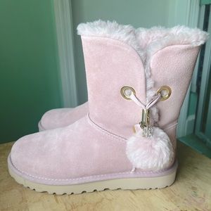PINK UGG BOOTS WITH CHARM 🪩